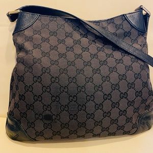 Used Black Authentic Gucci bag